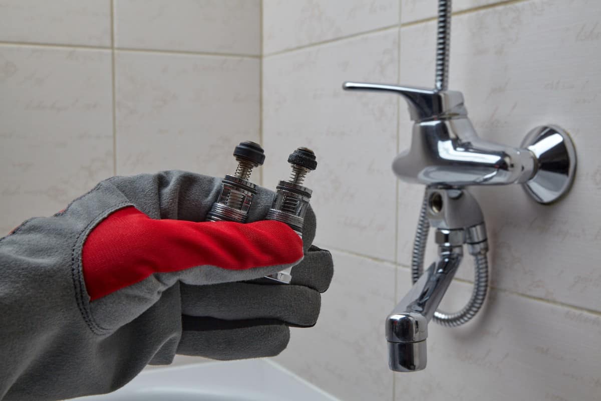 Lavaboya Süzgeç Takmanın Tıkanıklık Önlemeye Etkisi